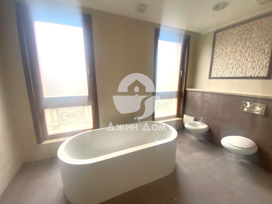 Продава се Тристаен апартамент в к.к. Слънчев бряг - 280 кв.м за 1322 €/кв.м - Снимка #5