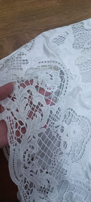 Новое женское платье белоснежное