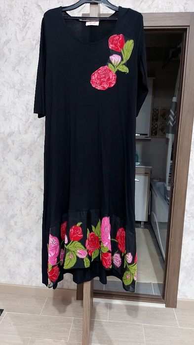 Платье нарядное- повседневное