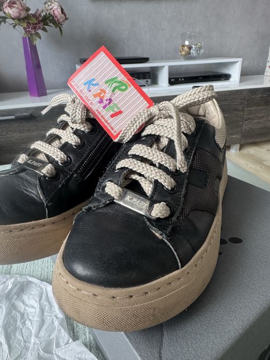 Школьный обувь для девочек