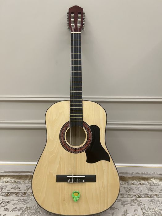 Гитара отличная.