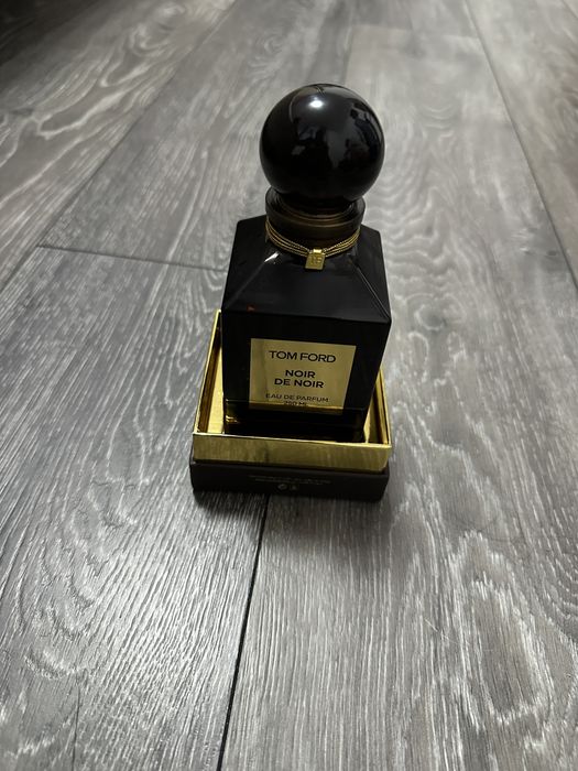 Parfum tom ford 250 ML