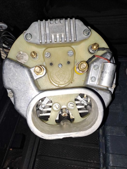 Alternator masina electrica