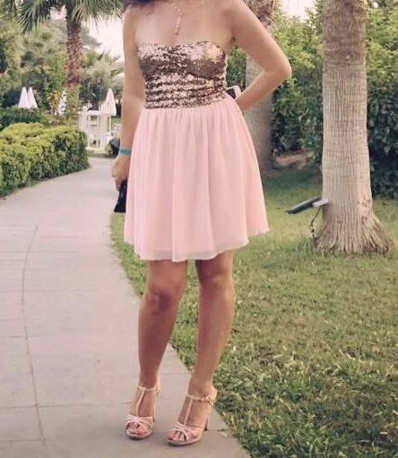 рокля черна, цветна, дантела, бежова с паети