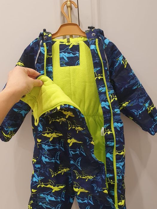 Продам осенний комбез на мальчика р-р 86