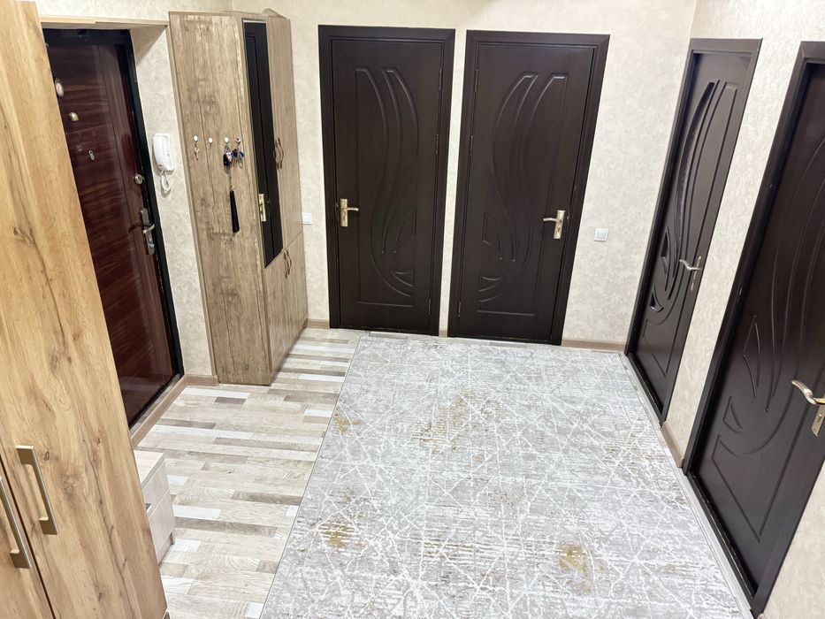 Elite house JK yangi hayot tumani 2 xona 70 kv yy sotiladi