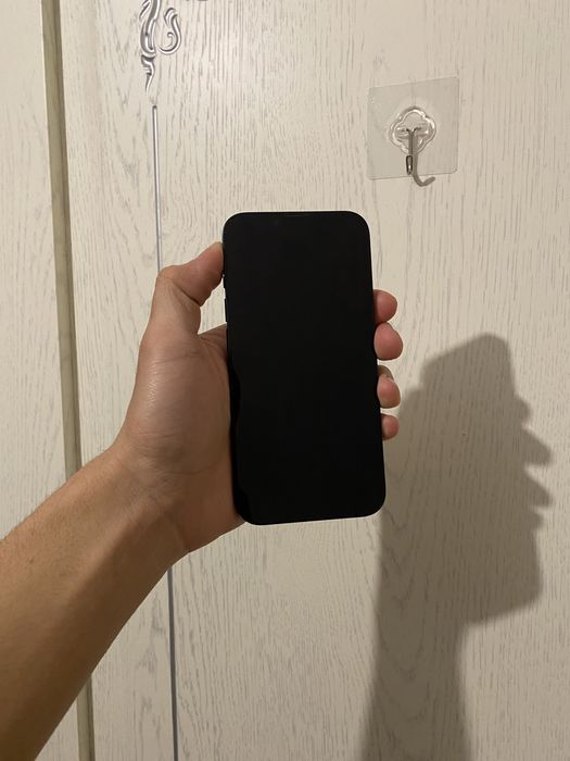 Продам iPhone 13 128gb в идеальном состоянии