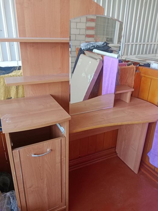 Спальный гарнитур