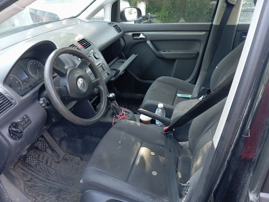 Продавам VW TOURAN 1.9 90 На Части