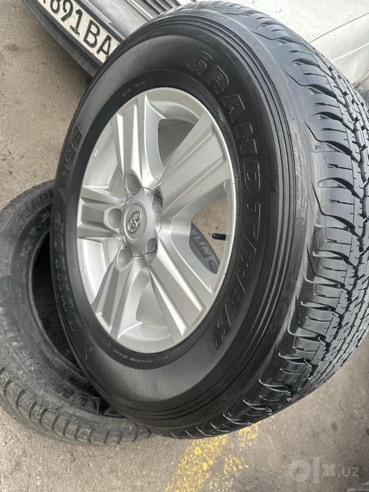 Tayota Land Cruiser diska balon orginal xolati yangiday