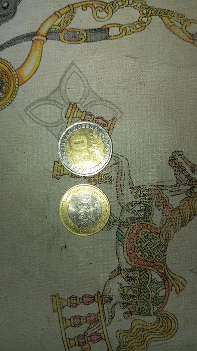 Продам коллекционные 100-200тенге