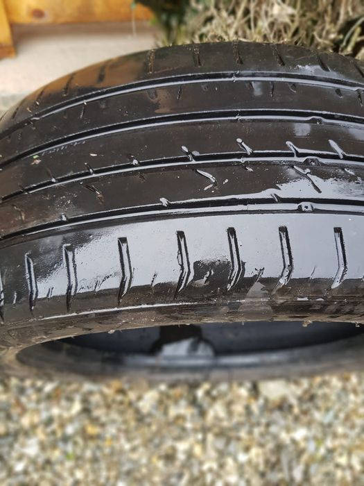 Vând set anvelope de vara Kumho 225/55/R18