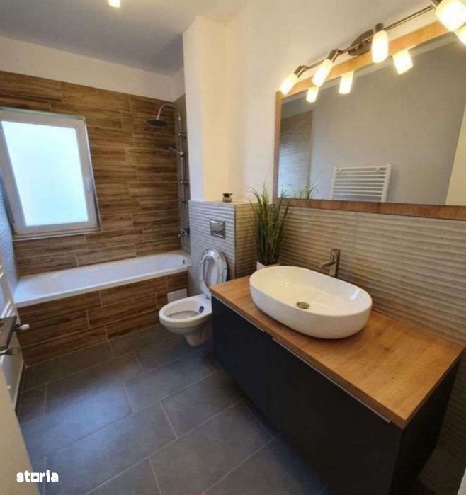 Apartament cu două camere! Grădina ! Parcare!