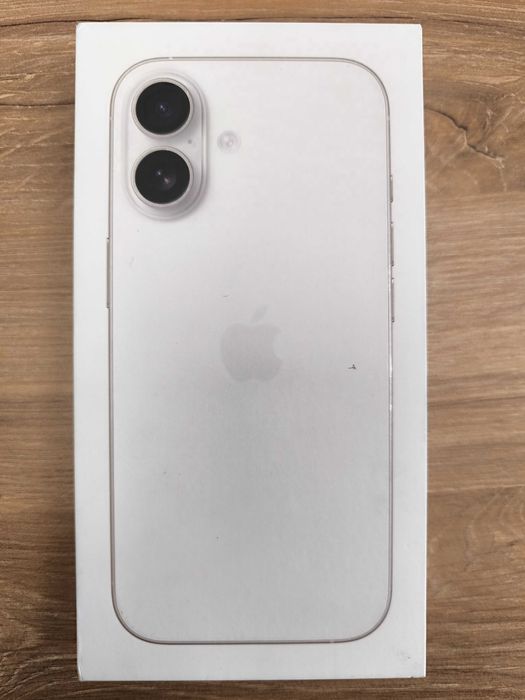 iPhone 17 Бял 256GB Неразпечатан.
