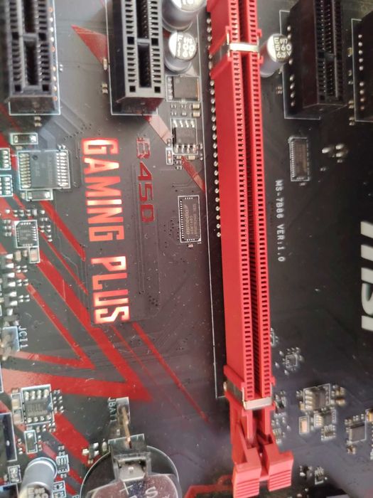 MSI B450 Gaming Plus + AMD Ryzen 7 2700X 8-Core 4,3GHz + 16GB RAM 3200Mhz + Охладител