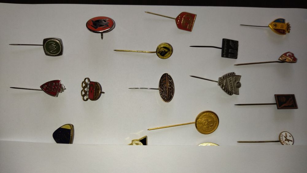 Значки спортна тематика и др.