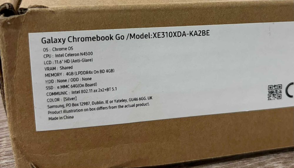 Лаптоп Galaxy chromebook go