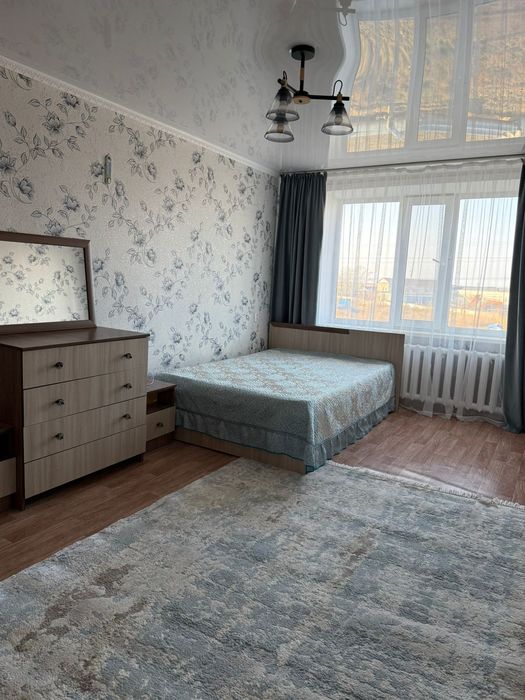 Продам 4 комнатную квартиру