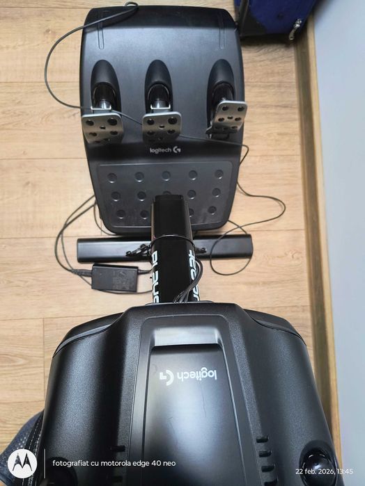 Scaun gaming Playseat cu volan si pedale - nou
