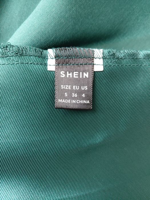 Rochie A-Line, satinata, de ocazie,verde smarald, mas S, eleganta