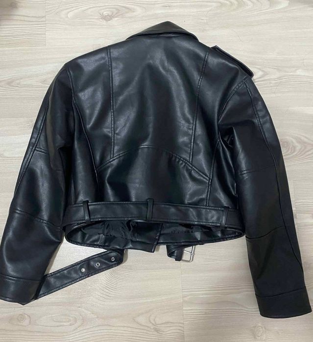 Дамско кожено яке