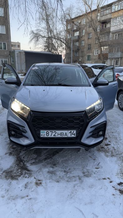 Продам Lada Xrey 2018 год