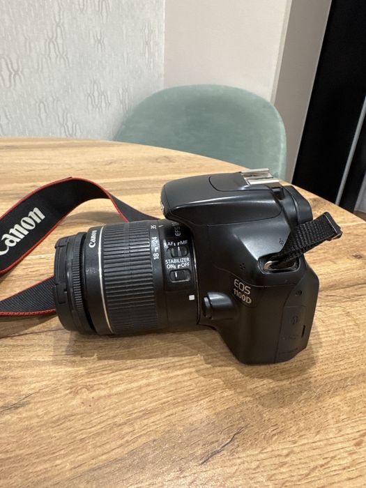 Фотоаппарат Canon EOS 1100D