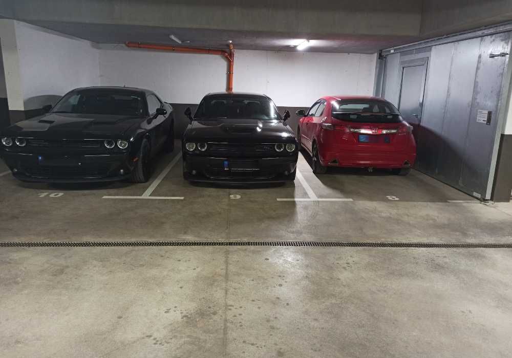 Давам под наем паркомясто 15 кв.м. в подземен гараж в кв. Бояна, София