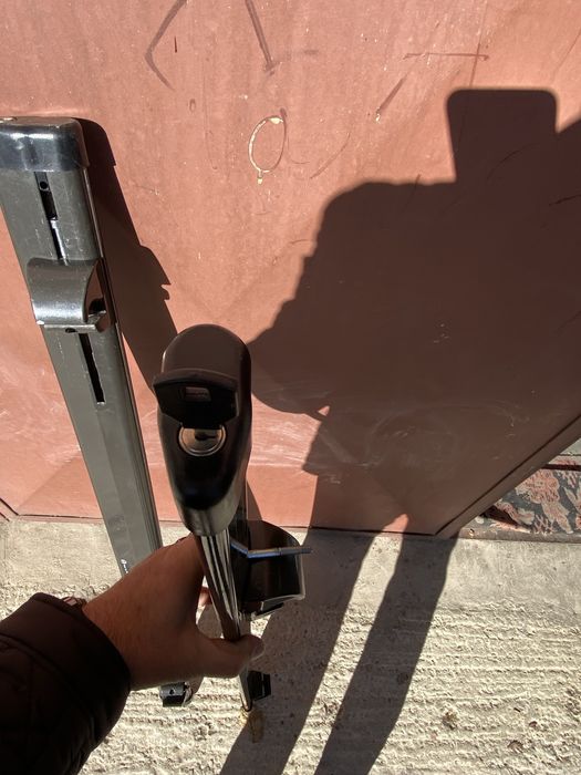 Греди за таван Audi