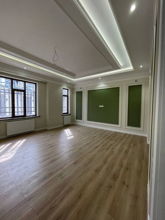 Ховли сотилади янги подключ Медгарадокда 3 сотих 7 та хона