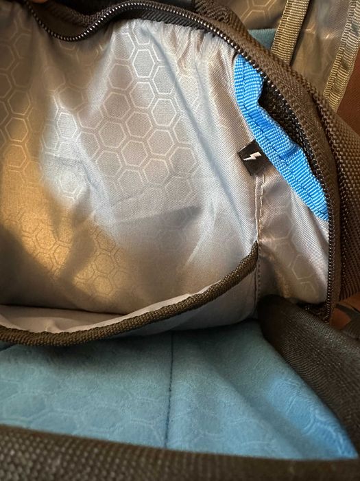 Ghiozdan/Rucsac negru laptop Dell pe1520ps ca nou