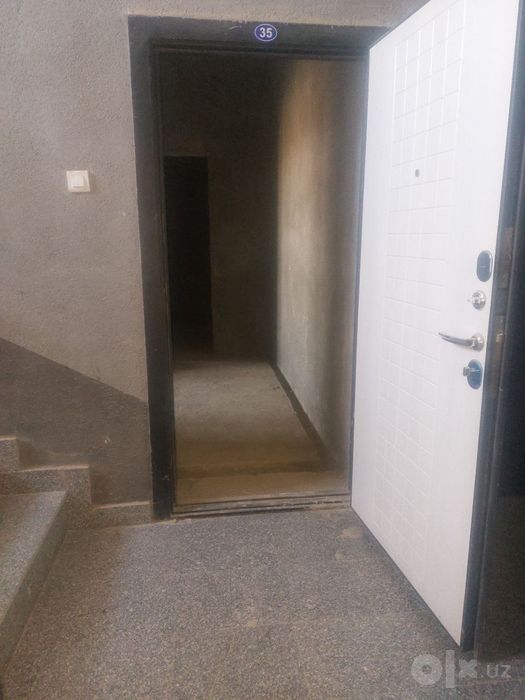 Qarshi shahar Yangi dom 1 xonali uy sotiladi