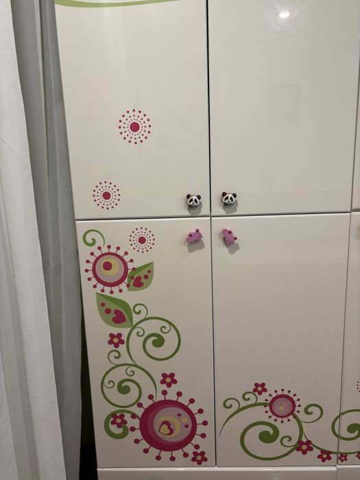 Продам детскую мебель для девочки