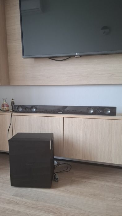Саундбар Samsung