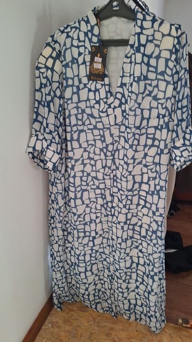 Продаю женские платья