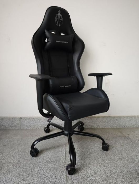 Компьютерные игровые кресло. Кресло для геймеров модель Gladiator