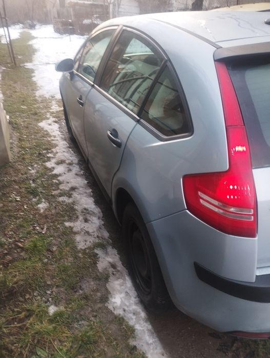 Vând Citroen  C4