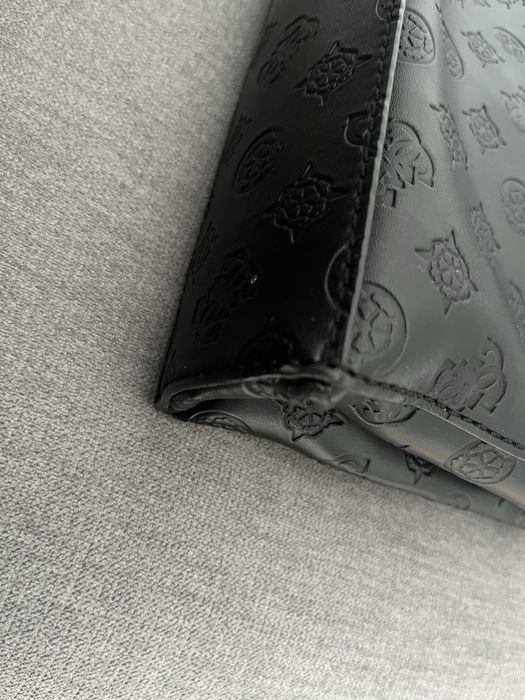 Дамска чанта Guess