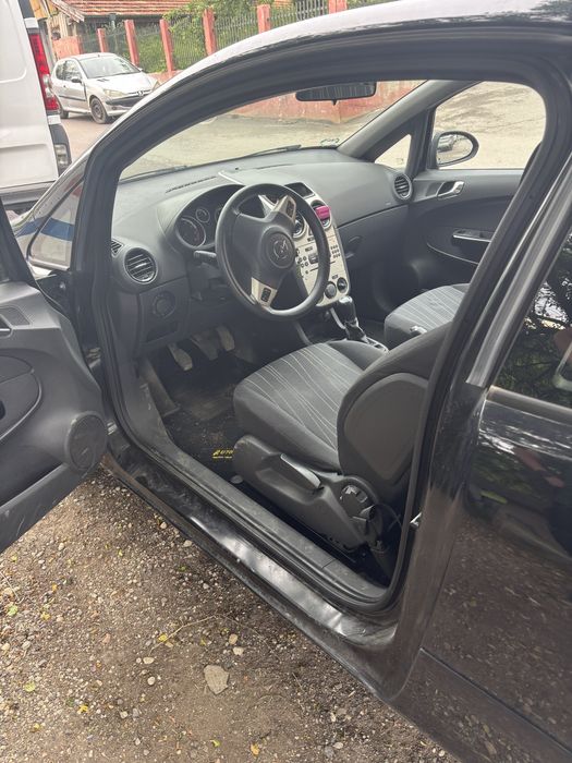 Opel corsa 1.2 бензин