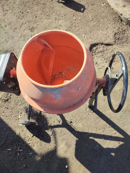 Бетономешалка 120 литров