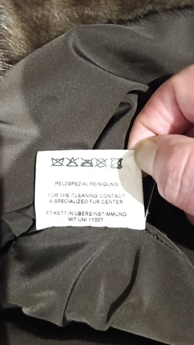 Шуба норковая цельная.