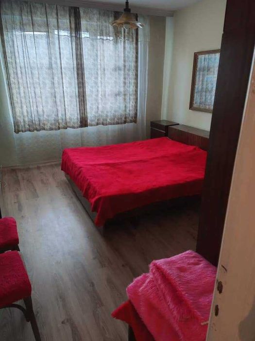 Двустаен имот в Лагера