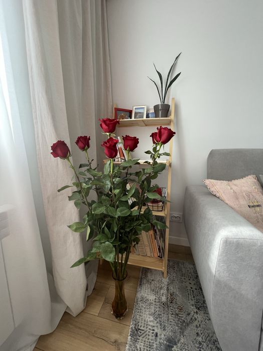 Деревянный стеллаж