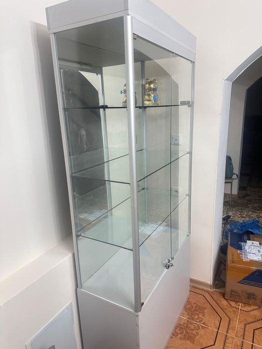 Витрина стилаж стеклянная