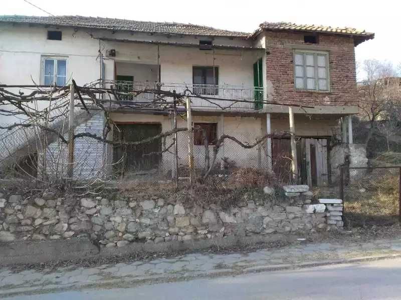 От Собственик! Двуетажна Къща с 3 спални - 28 000 €