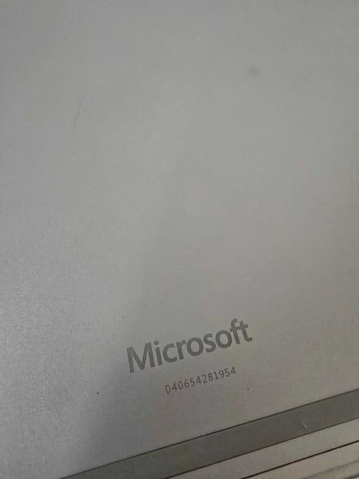 Microsoft Book 2 1832 13.5-inch