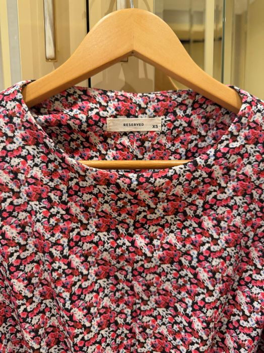 Флорална рокля Reserved