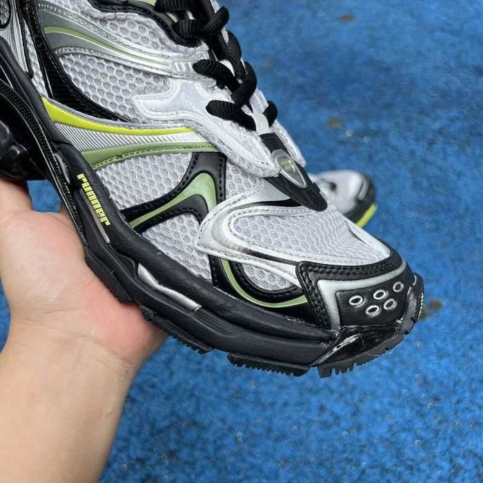 Balenciaga Runner 7.0 Black