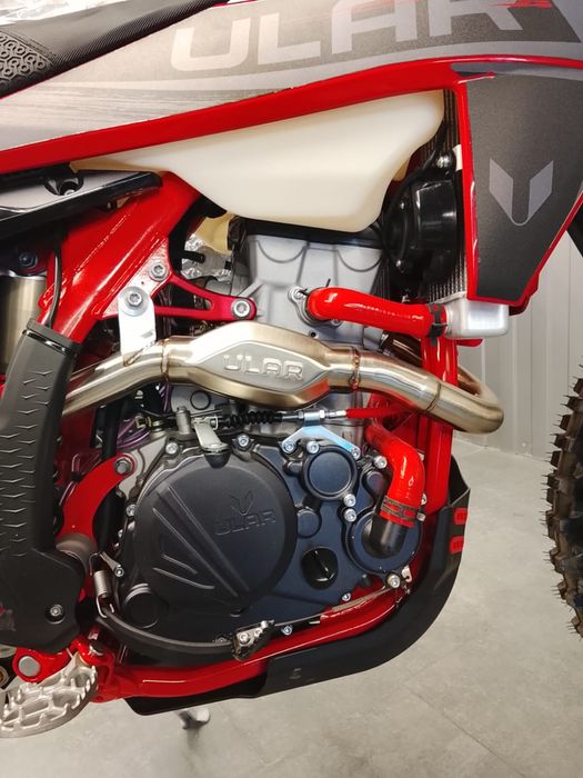 Продам мотоцикл ULAR YBS300