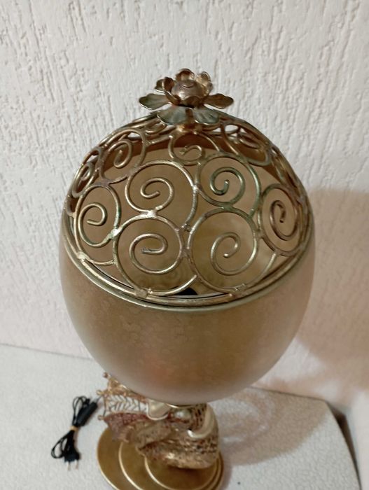 Две уникални много големи масивни и много красиви лампи - лампа